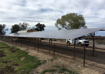 Sistema de bombeo solar de 11 kW y 3,7 kW en Estados Unidos