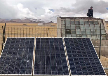 Sistema de suministro de agua solar de 0,37 kW en el Tíbet